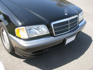 Mercedes-Benz C230