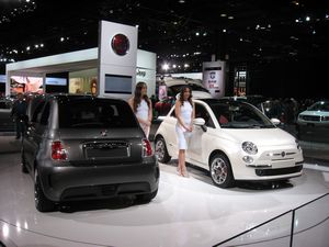 Fiat 500 at the 2010 Chicago Auto Show