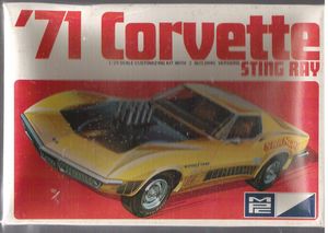 1971 Chevrolet Corvette Sting Ray MPC Model Kit