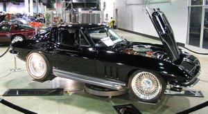Resto Mod Chevrolet Corvette by D&M Corvette