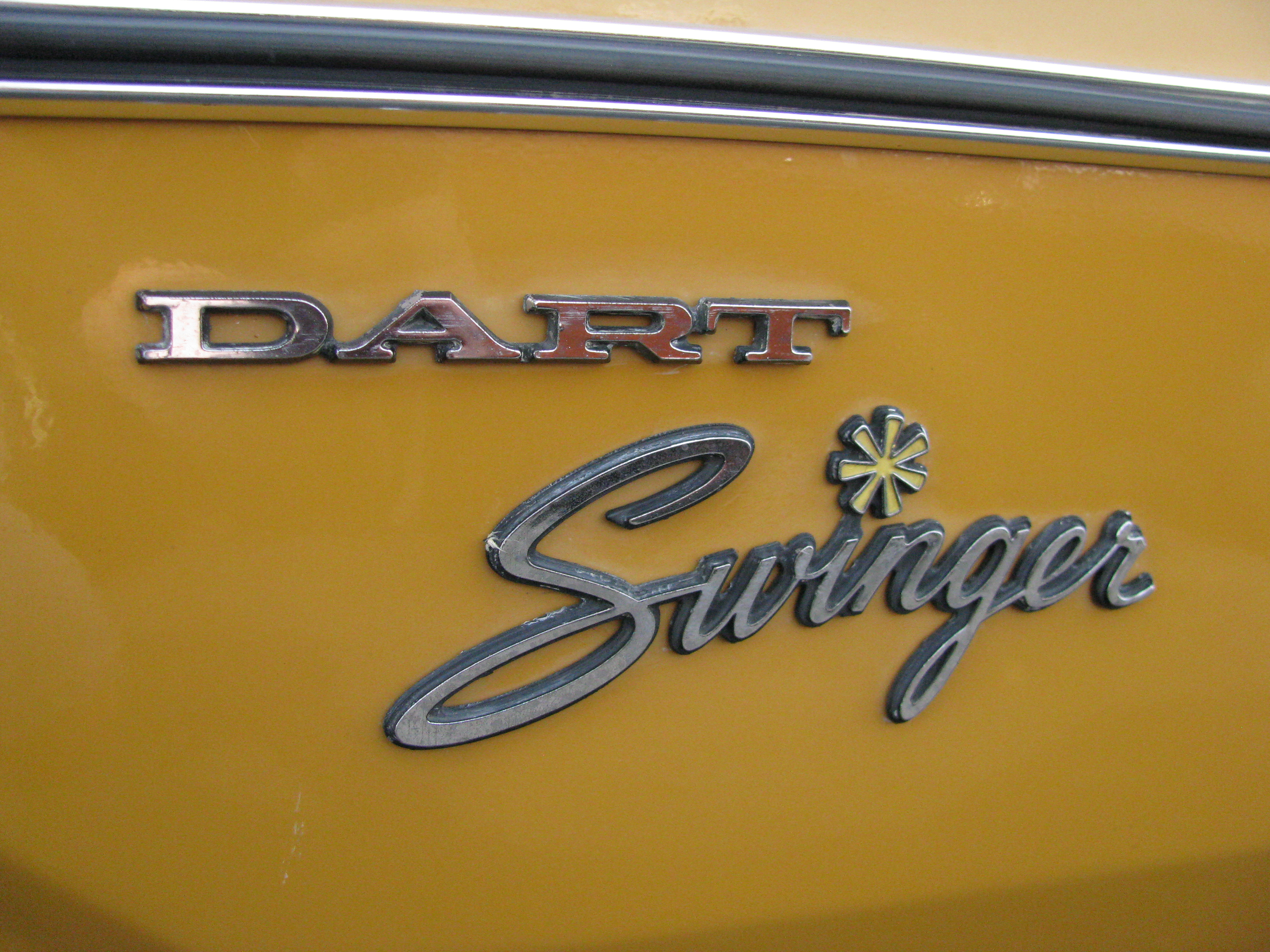 View photo of 1971 Dodge Dart