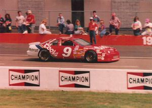 1989 Bill Elliott Car at the 1989 Champion Spark Plug 400
