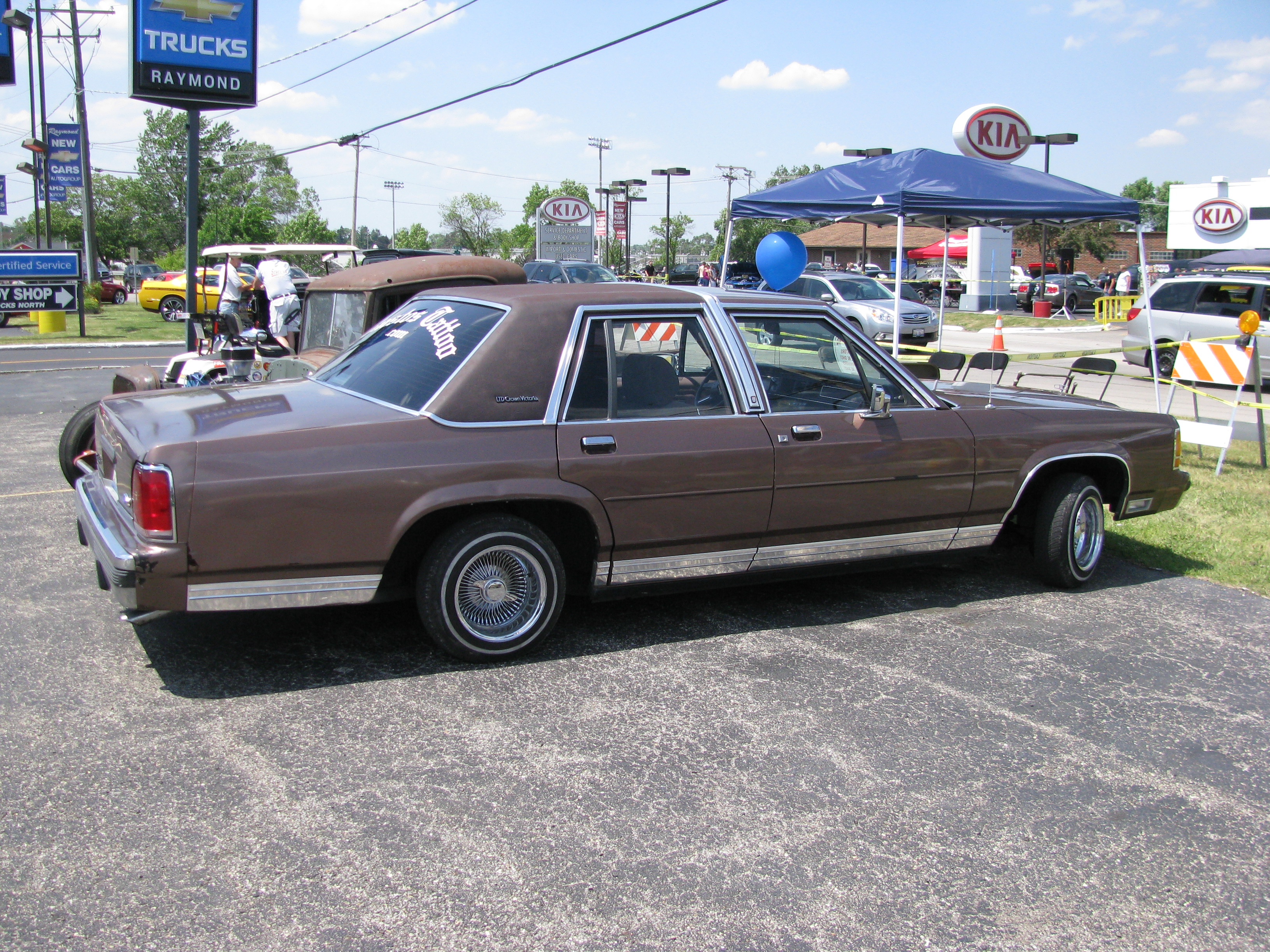 Ford crown victoria lowrider #5