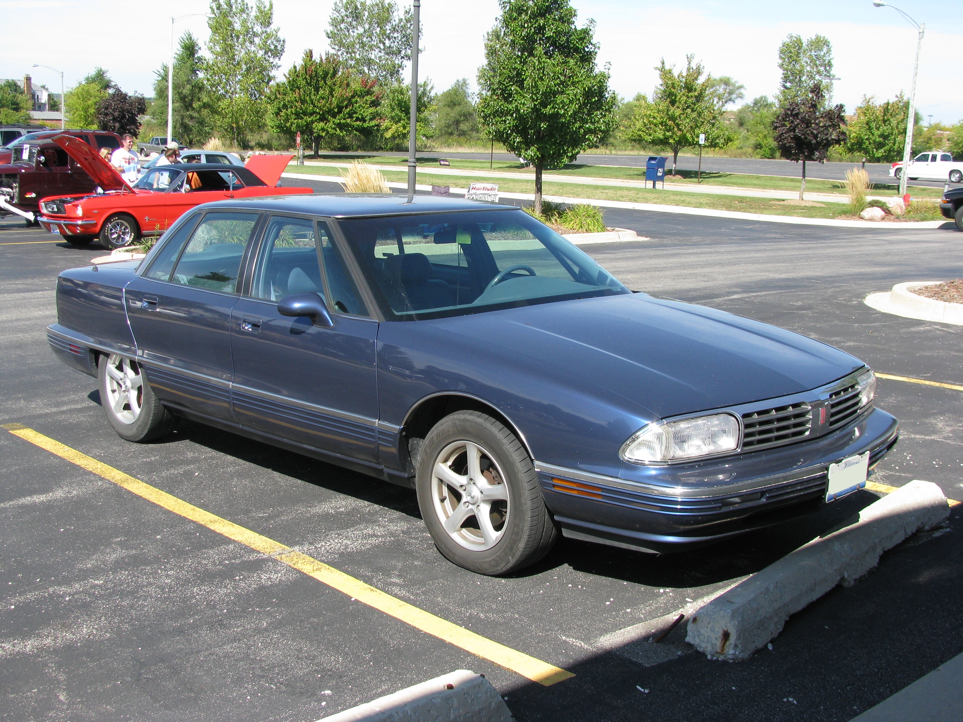 Oldsmobile Ninety Eight The Crittenden Automotive Library