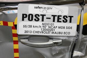 2013 Chevrolet Malibu ECO 1SA - Post-Test Left Front Door Latch Close-up