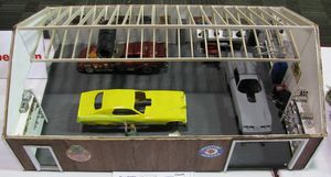 1970's Pontiac Drag Car Garage Diorama