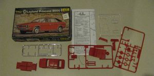 Leyland Princess 2000 Model Kit by Heller