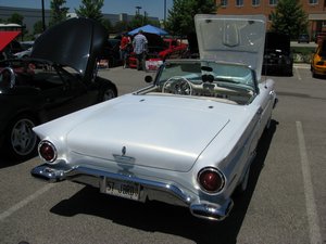 1957 Ford Thunderbird