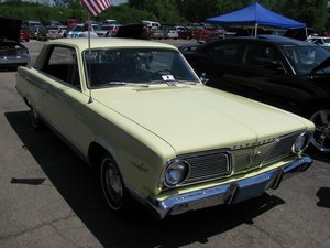 Plymouth Valiant Signet