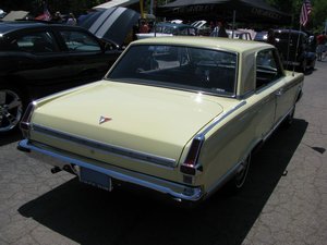 Plymouth Valiant Signet