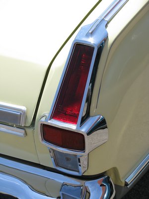 Plymouth Valiant Signet