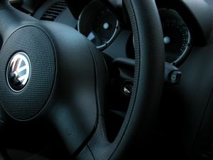 Volkswagen Steering Wheel></td>
<td>Photo courtesy of <a href=