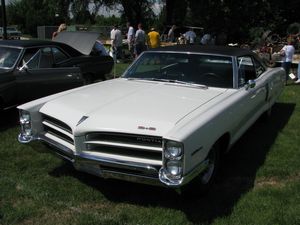 1966 Pontiac 2+2