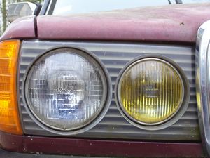 Mercedes-Benz 300TD