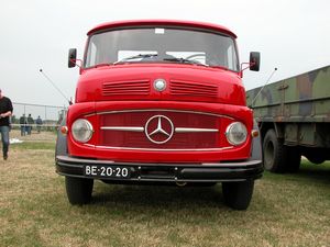 Mercedes-Benz 323 Truck