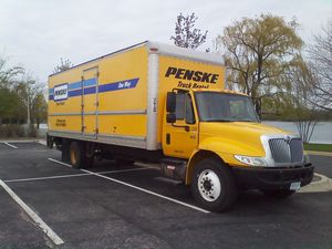 International 4300 - Penske Truck Rental