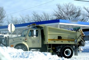 International 4900 T 466E City of Woodstock Illinois Snow Plow