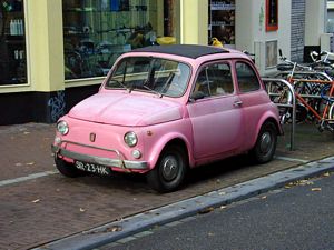 Pink Fiat 500