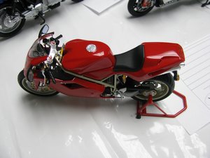 Ducati 916 Model