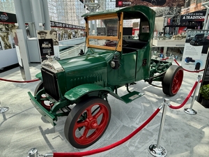 1925 Mack AB