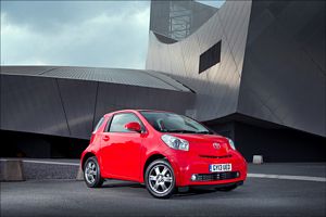 Toyota iQ