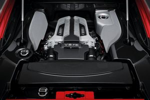 2013 Audi R8 plus