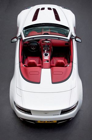 Aston Martin V12 Vantage Roadster