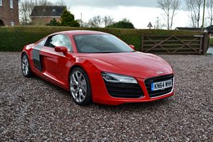 Audi R8 V8 4.2FSI Quattro