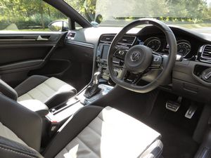 2014 Volkswagen Golf R