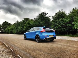 Volvo V40 T5
