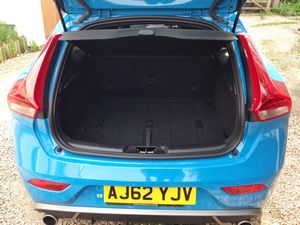 Volvo V40 T5