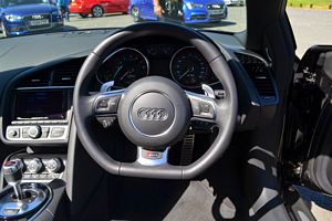 Audi R8 V10 Spyder 5.2FSI Quattro