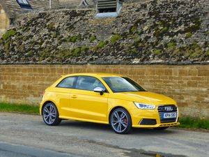 Audi S1