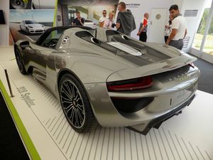 Porsche 918 Spider at 2014 Goodwood Festival of Speed