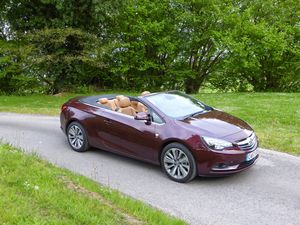 2014 Vauxhall Cascada