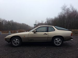 Porsche 924S