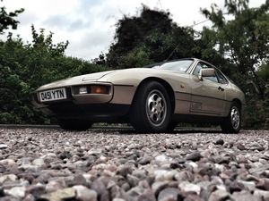 Porsche 924S