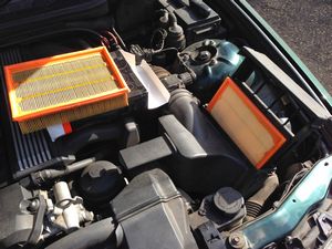 BMW 323i Oil Change