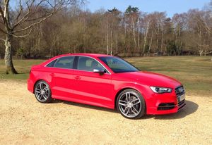 Audi S3 quattro Saloon S-tronic