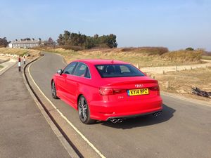 Audi S3 quattro Saloon S-tronic
