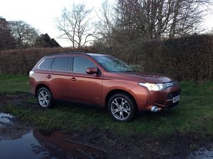 Mitsubishi Outlander 2.2 DI-D GX4