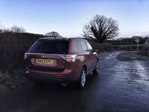 Mitsubishi Outlander 2.2 DI-D GX4