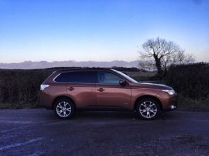 Mitsubishi Outlander 2.2 DI-D GX4