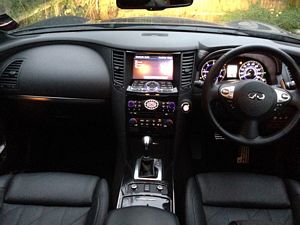 Infiniti QX70 3.0d S