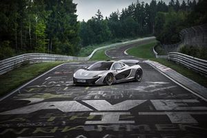 McLaren P1 Laps The Nurburgring