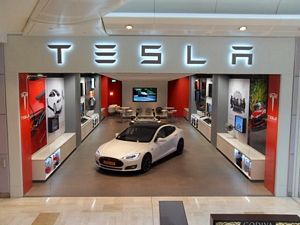 Tesla Model S UK