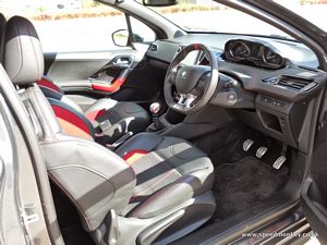 Peugeot 208 GTI