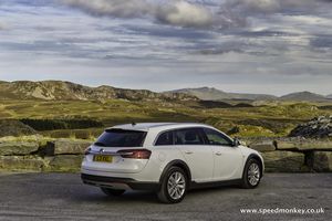 Vauxhall Insignia Country Tourer