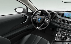 BMW i8 in Protonic Blue