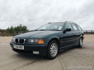 BMW E36 323i SE Touring